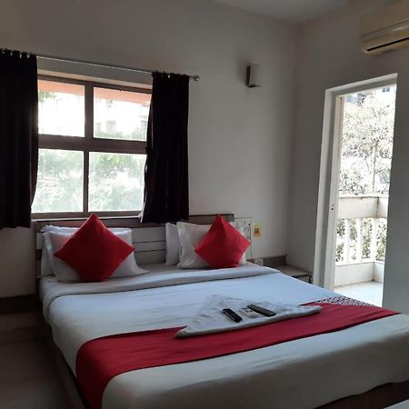 דמאן Hotel Saikripa Imperial מראה חיצוני תמונה
