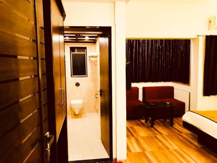 דמאן Hotel Saikripa Imperial מראה חיצוני תמונה