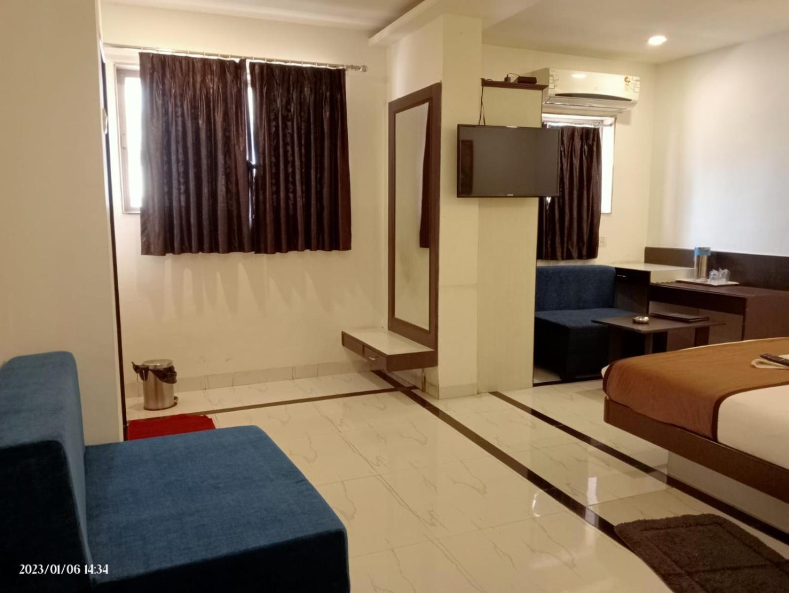 דמאן Hotel Saikripa Imperial מראה חיצוני תמונה