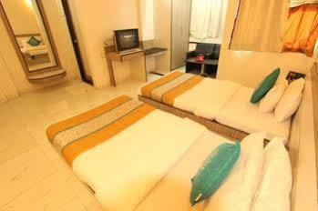 דמאן Hotel Saikripa Imperial מראה חיצוני תמונה