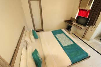 דמאן Hotel Saikripa Imperial מראה חיצוני תמונה
