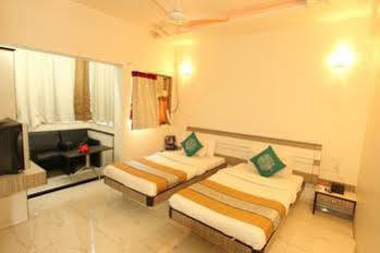 דמאן Hotel Saikripa Imperial מראה חיצוני תמונה